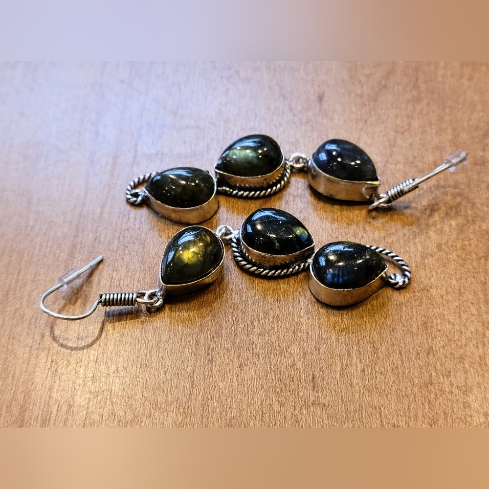 1 pair EUC Labradorite Earrings Earthbound Trading